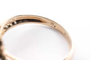 A pink sapphire and diamond ring in 14 carat yellow gold - 5