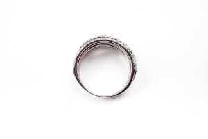 A diamond ring in 14 carat white gold - 4