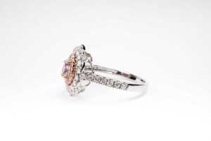 A pink and white diamond ring in 14ct white and rose gold - 3