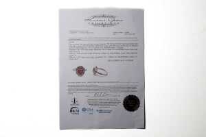 A pink and white diamond ring in 14ct white and rose gold - 6