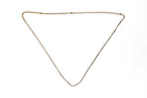 A curb chain in 9 carat yellow gold - 3