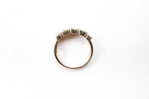 A diamond ring in 14 carat yellow gold - 4