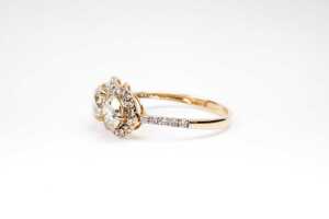A trilogy halo diamond ring in 14 carat yellow gold - 3