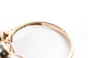 A trilogy halo diamond ring in 14 carat yellow gold - 5