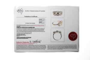 A trilogy halo diamond ring in 14 carat yellow gold - 6