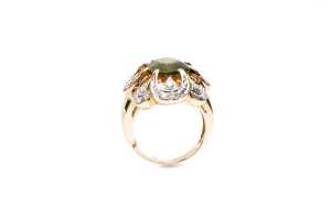 A green sapphire and diamond ring in 14 carat yellow gold - 2