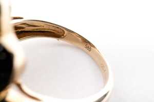 A green sapphire and diamond ring in 14 carat yellow gold - 4