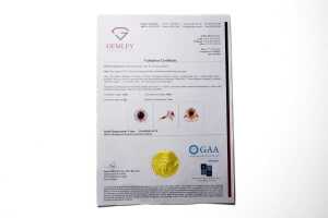 A ruby and diamond ring in 14 carat yellow gold - 6