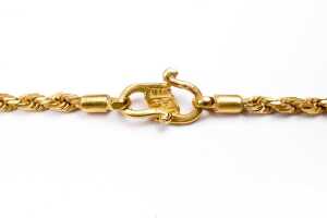 A crucifix in 18ct on a rope link necklace in 22ct yellow gold - 5