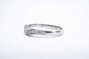 A diamond fitted wedding band in platinum - 3