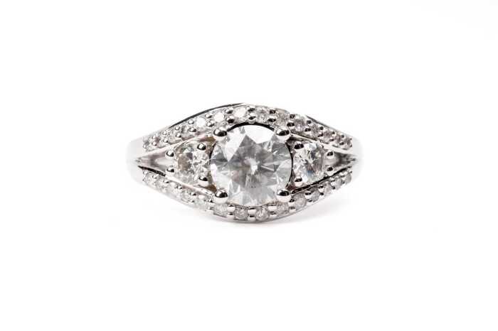A diamond ring in 14 carat white gold