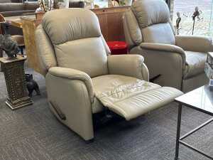 Garstone leather reclining armchair - 2