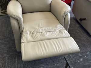 Garstone leather reclining armchair - 3