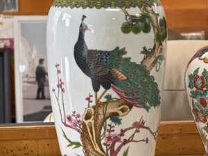 Two oriental style decorative porcelain pieces - 4