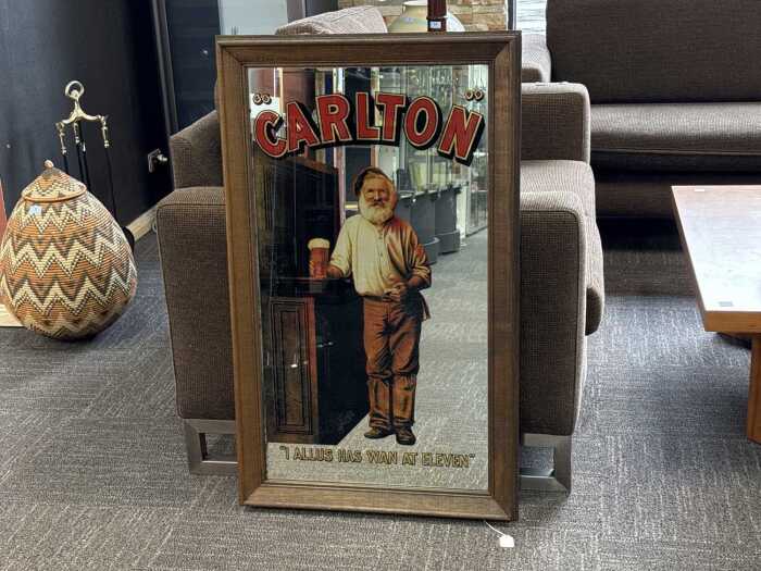 Carlton "I allus has wan at eleven" advertising bar mirror