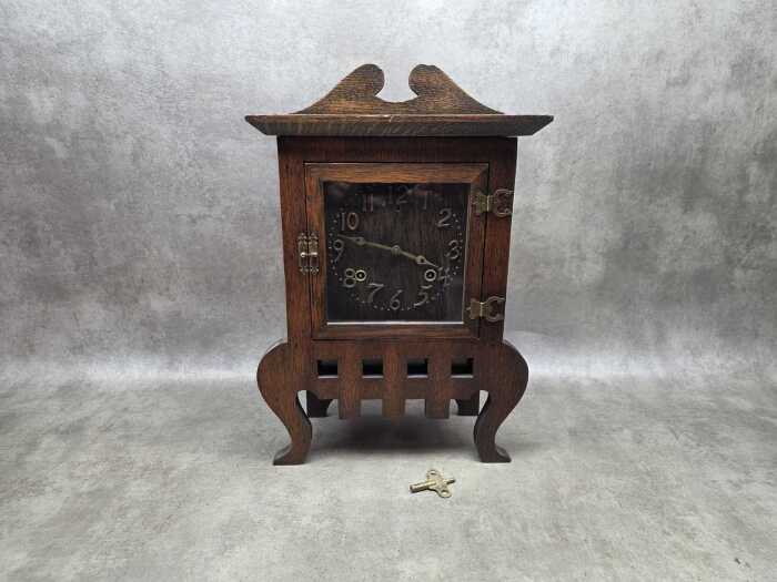 Sessions Arts and Crafts mantel clock