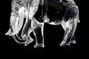 Swarovski 1993 Annual Edition 'Inspiration Africa' Elephant crystal figure - 4