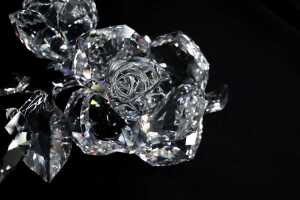 Swarovski Crystal In The Secret Garden 'Roses' figure - 2
