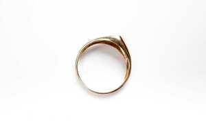 An Italian dress ring in 9 carat yellow gold - 4