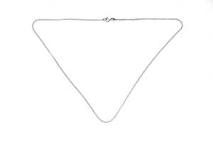A curb link in 9 carat white gold - 2