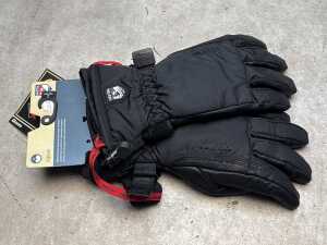 Ski clothing and accessories - 5