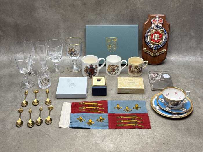 Royal Family and London commemorative items