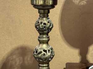 Pair of brass table lamps with etched glass shades - 4