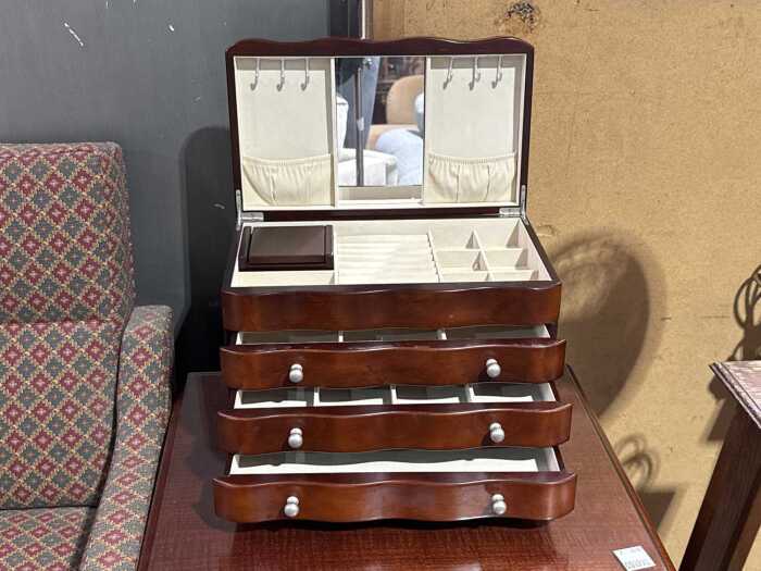 Timber jewellery box