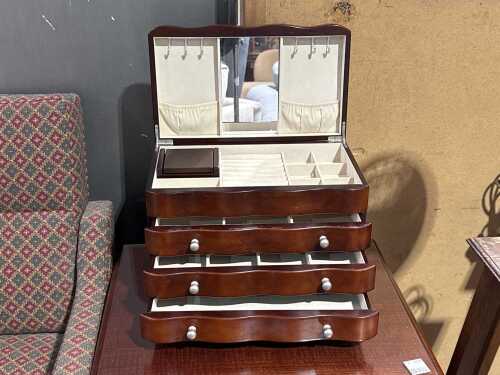 Timber jewellery box