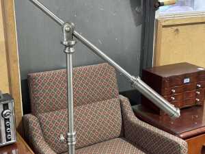 Contemporary adjustable floor lamp - 3