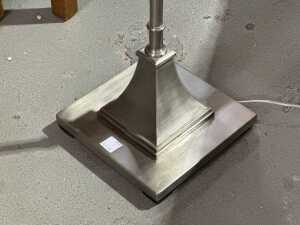 Contemporary adjustable floor lamp - 5