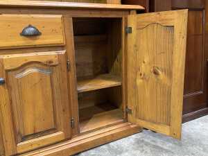 Pine dresser and hutch - 3