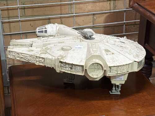 Vintage Star Wars Kenner Millennium Falcon toy