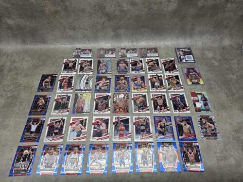 Group of UFC collector cards, including autographs