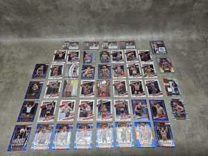 Group of UFC collector cards, including autographs