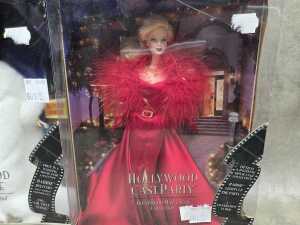 Two Barbie Collectibles 'Hollywood Premiere' dolls - 5