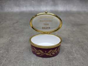 Three The Royal Collection English trinket boxes, two limited editions - 5