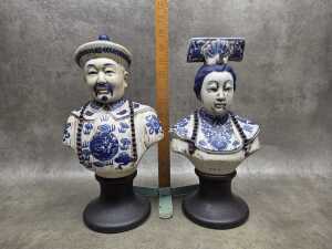 Pair of porcelain Chinese busts in blues and white - 5