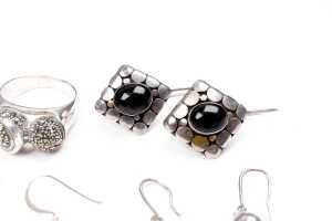 A collection of jewellery in sterling silver - 3