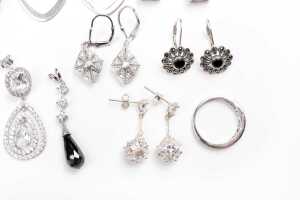 A collection of jewellery in sterling silver - 5