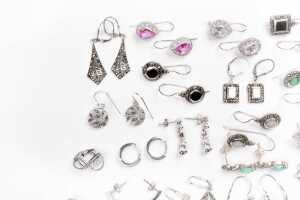 A large collection of earrings in sterling silver - 2