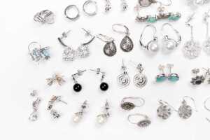A large collection of earrings in sterling silver - 4