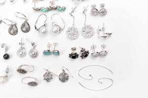 A large collection of earrings in sterling silver - 5