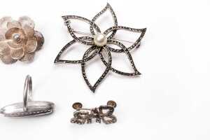 A collection of jewellery in sterling silver - 3