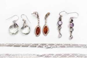 A collection of jewellery in sterling silver - 2