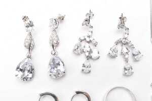 A collection of jewellery in sterling silver - 2