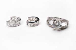 A collection of jewellery in sterling silver - 3