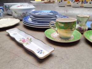 Mostly english porcelain, including Royal Worcester and Royal Winton - 5