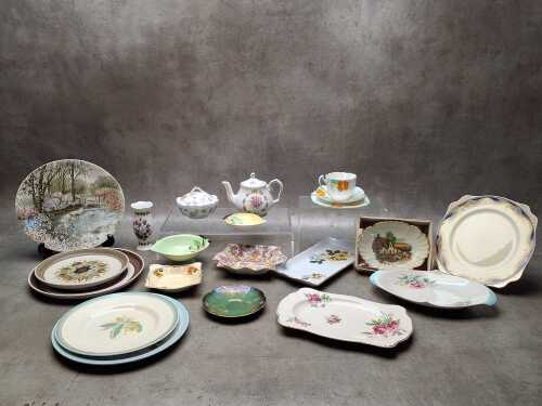 Mainly vintage English porcelain including a Susie Cooper plate,