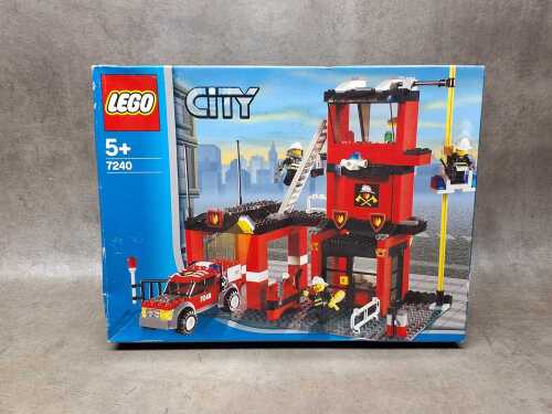 LEGO City Fire Station C2005
